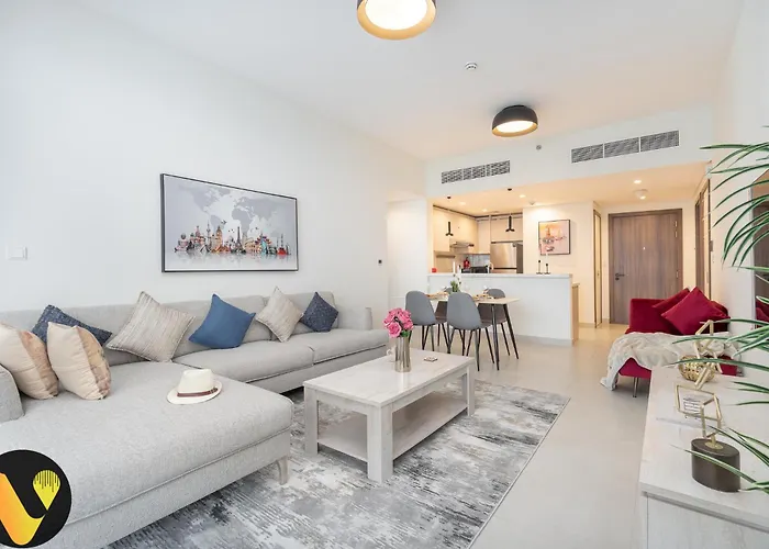 Vogue Al Wasl 1 Residence West 13Th Floor With Large Balcony For View Of Sheikh Zaid Road And One Za\'Abeel Tower And Burj Khalifa, Walkable To Metro With Easy Access To Sheikh Zayed Road & Dubai World Trade Centre